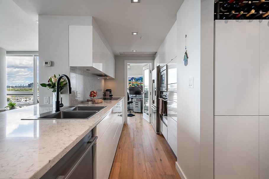 505 1201 Marinaside Crescent Vancouver, BC - 15