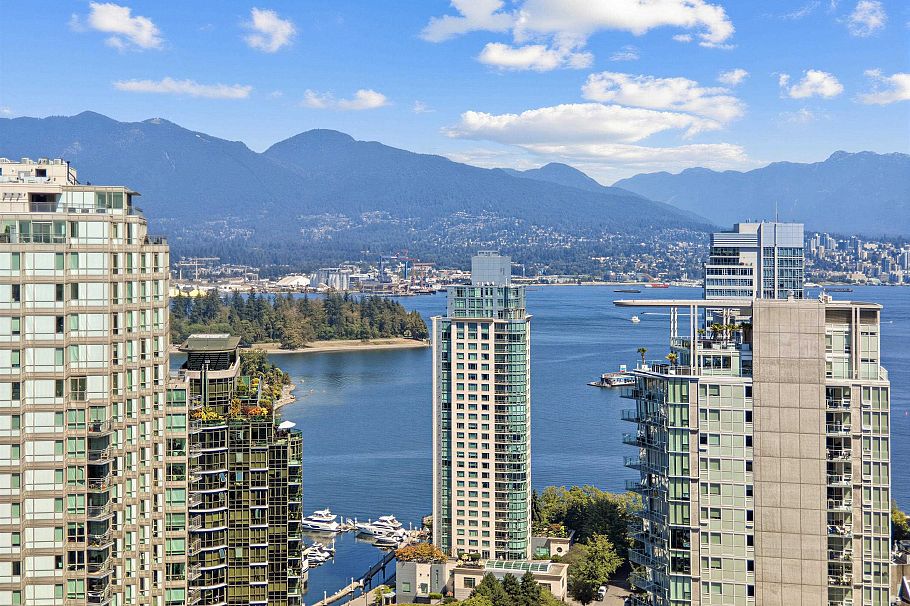 2902 1288 W Georgia Street Vancouver, BC - 29