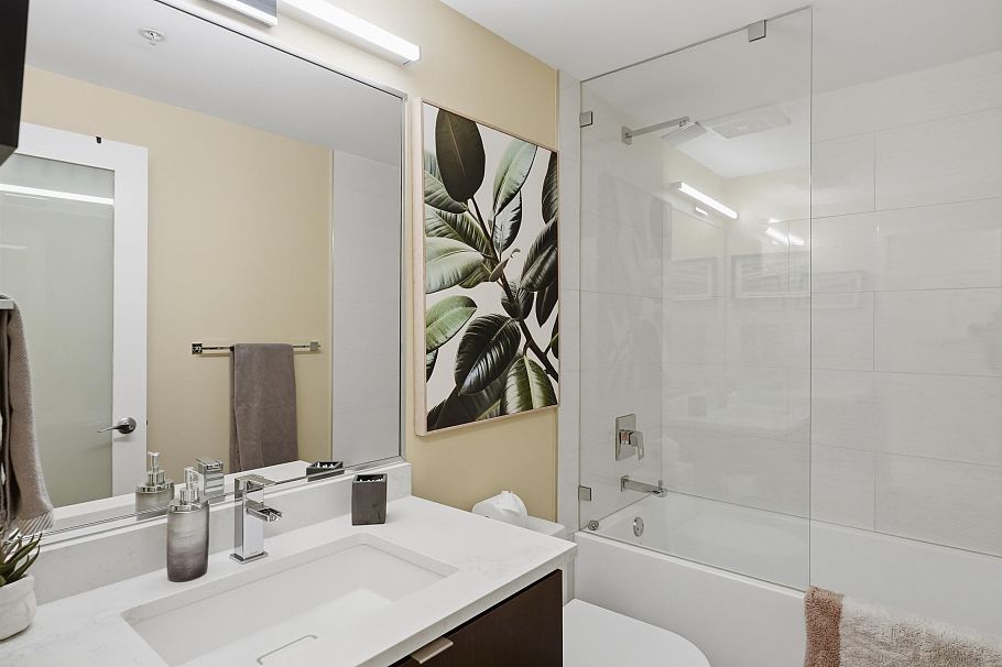 288 E 11th Avenue Vancouver, BC - 14