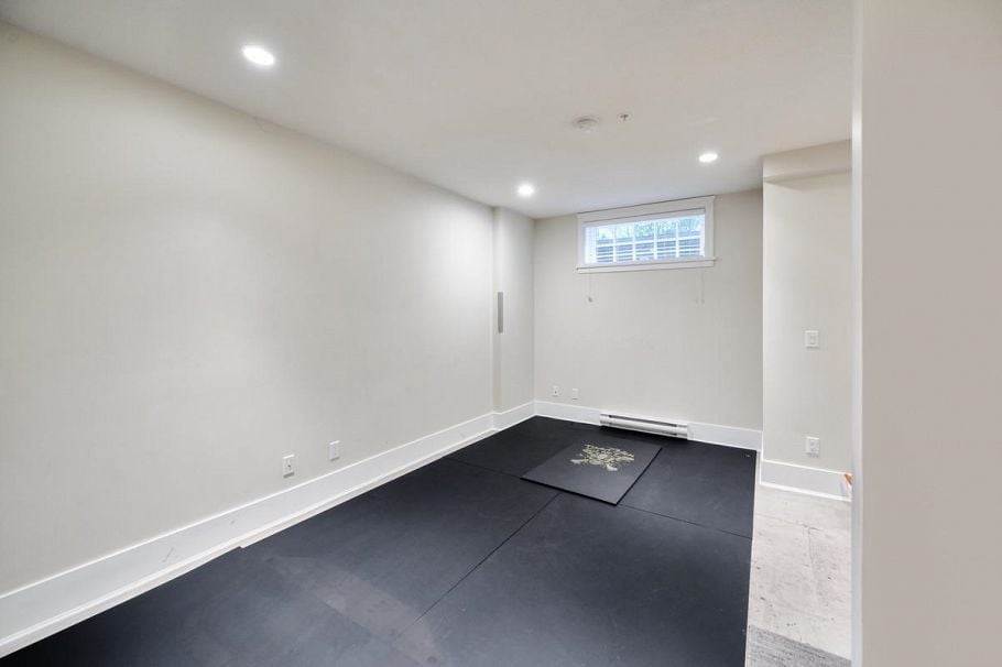 5483 Dunbar Street Vancouver, BC - 19