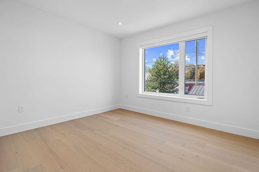 2 4463 Walden Street Vancouver, BC - 17