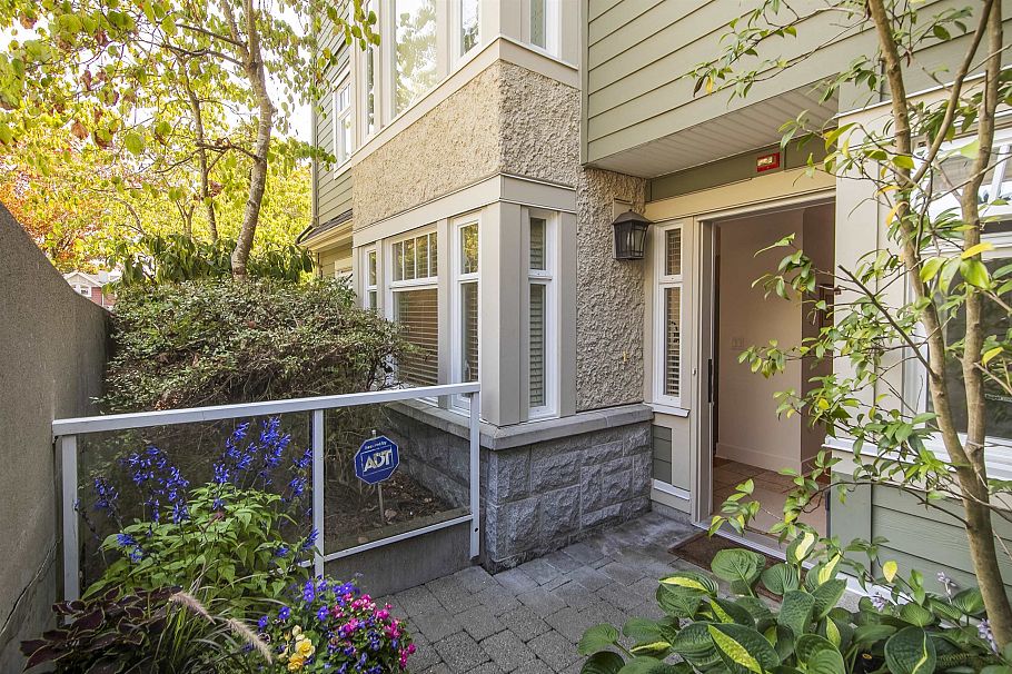 2460 Sasamat Street Vancouver, BC - 12