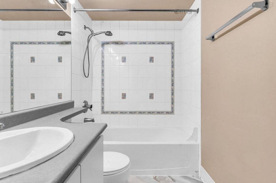 206 3489 Ascot Place Vancouver, BC - 24