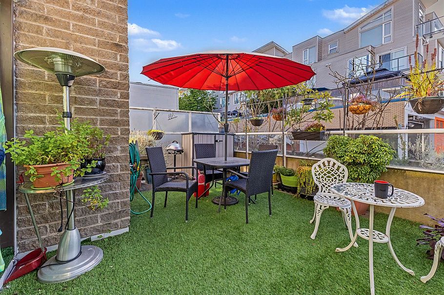 203 5555 Victoria Drive Vancouver, BC - 30