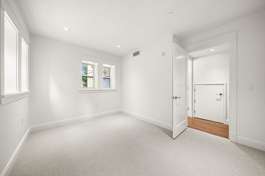 1 5819 Highbury Street Vancouver, BC - 14