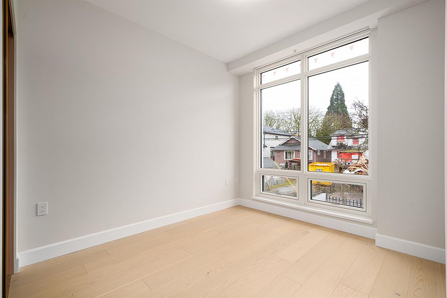 303 3668 W 10th Avenue Vancouver, BC - 23