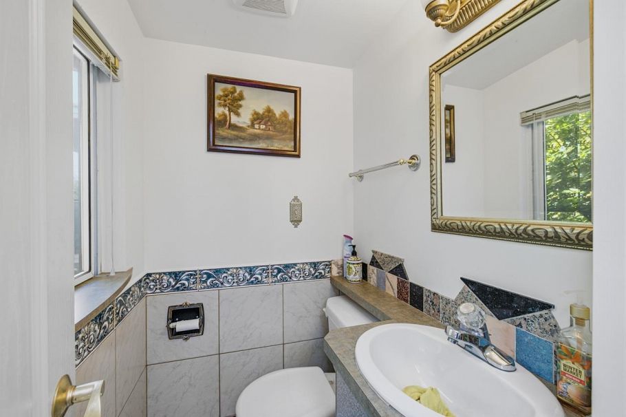55 W King Edward Avenue Vancouver, BC - 13
