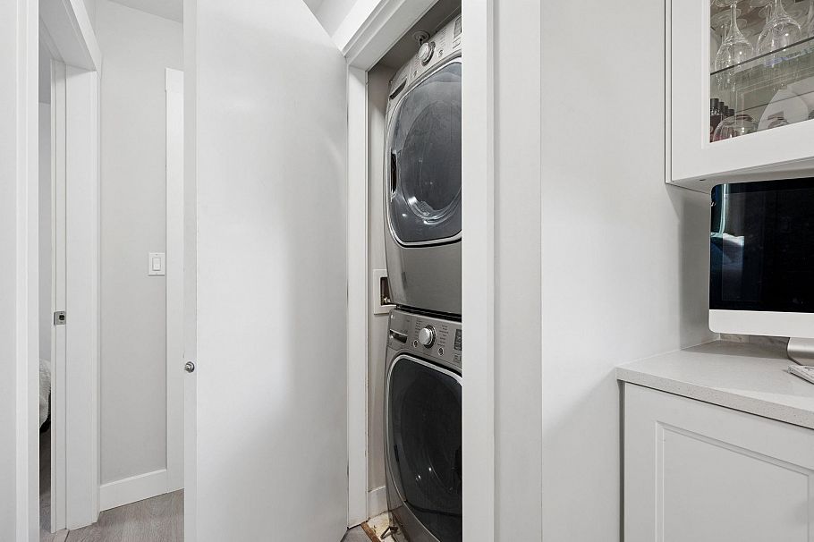 308 160 W 3rd Street North Vancouver, BC - 14