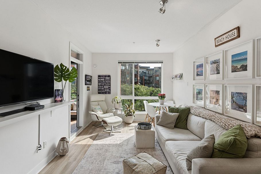 312 733 W 3rd Street North Vancouver, BC - 4