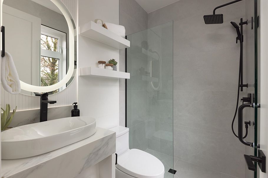 2 419 W 23rd Avenue Vancouver, BC - 23