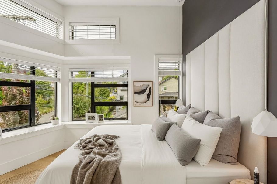 2107 N Grandview Highway Vancouver, BC - 23