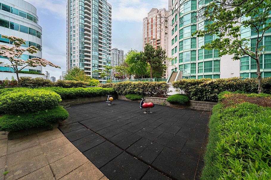 1908 821 Cambie Street Vancouver, BC - 31