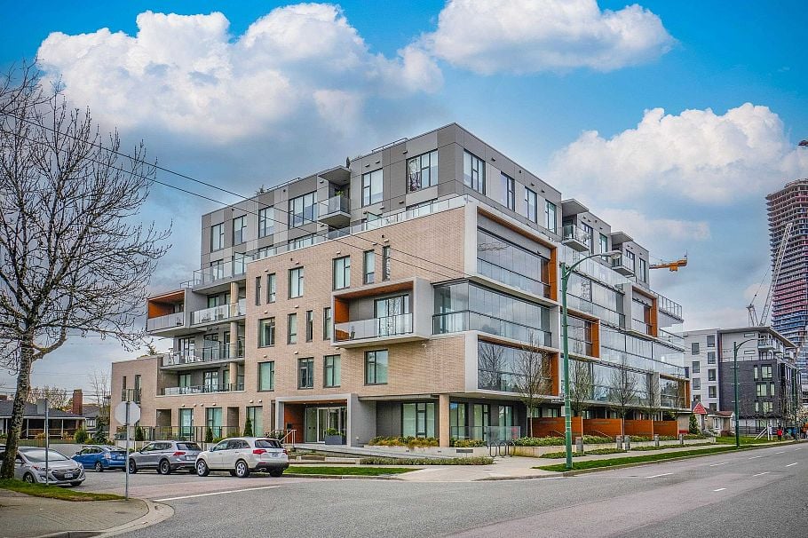 411 5733 Alberta Street Vancouver, BC - 2