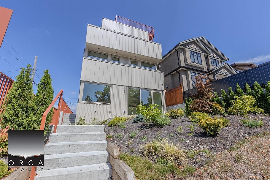 1 2915 EAST 5TH AVENUE, Vancouver BC V5M 1N6 Vancouver, BC - 1