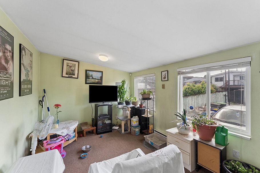 2248 Mannering Avenue Vancouver, BC - 20