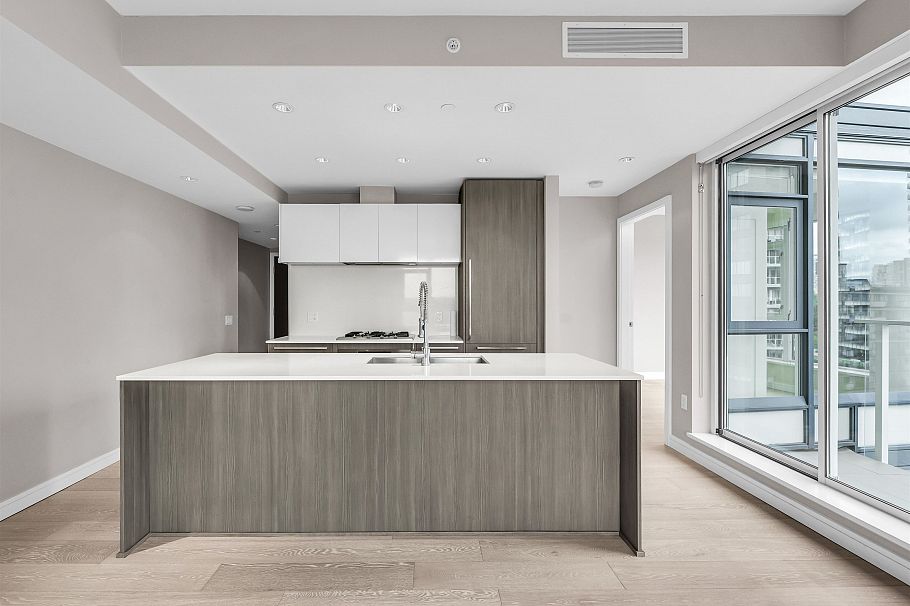 905 1221 Bidwell Street Vancouver, BC - 6