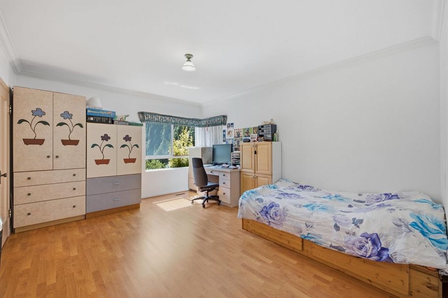 55 W King Edward Avenue Vancouver, BC - 14