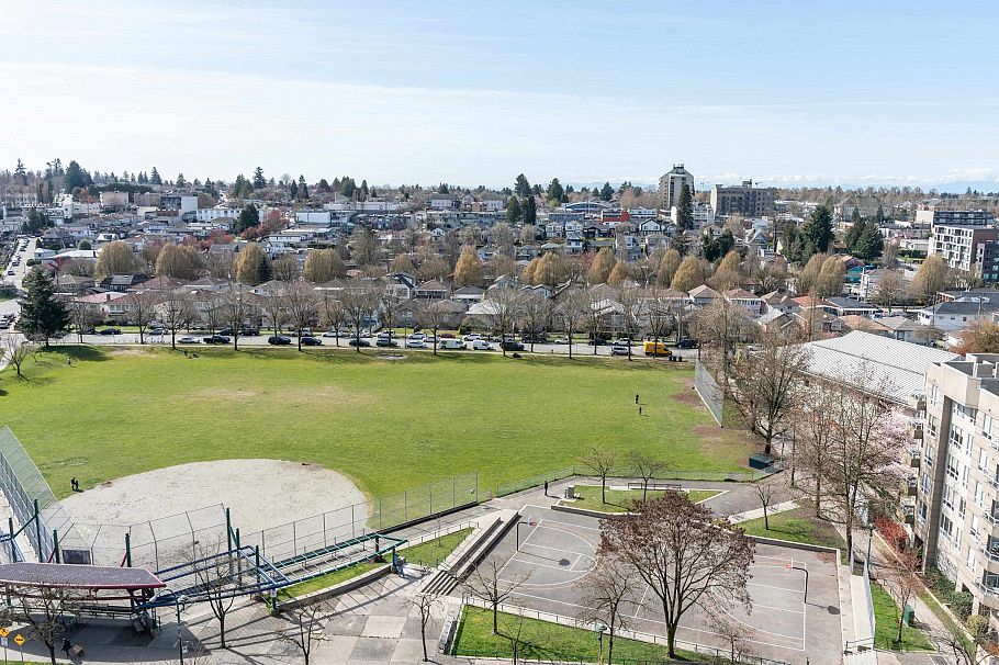 1205 5189 Gaston Street Vancouver, BC - 7