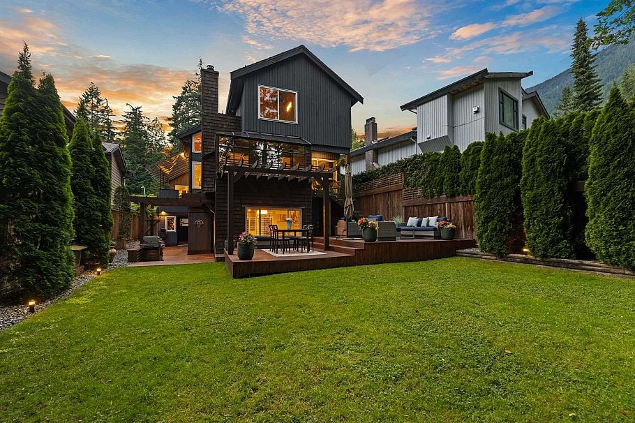 5522 Deerhorn Lane North Vancouver, BC - 34