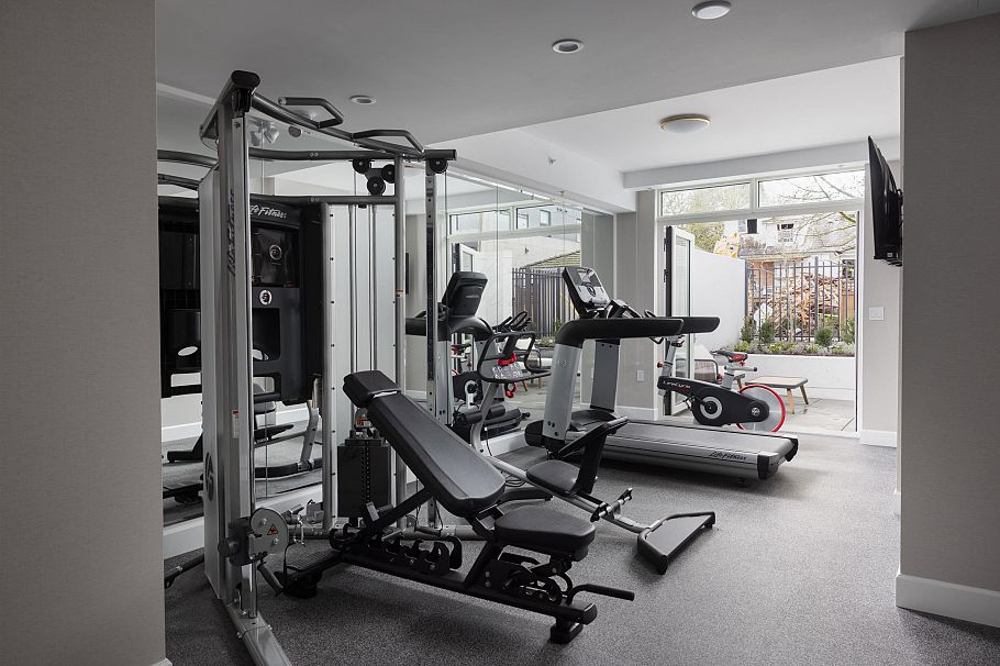 303 3668 W 10th Avenue Vancouver, BC - 37