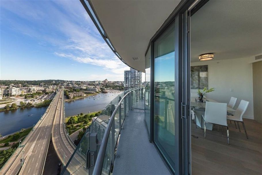 2417 89 Nelson Street Vancouver, BC - 28