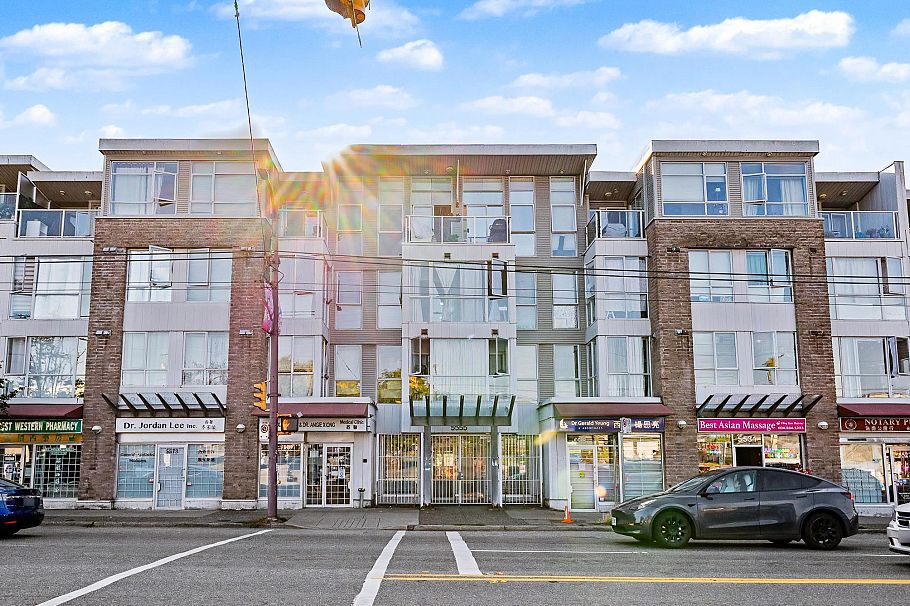 203 5555 Victoria Drive Vancouver, BC - 1