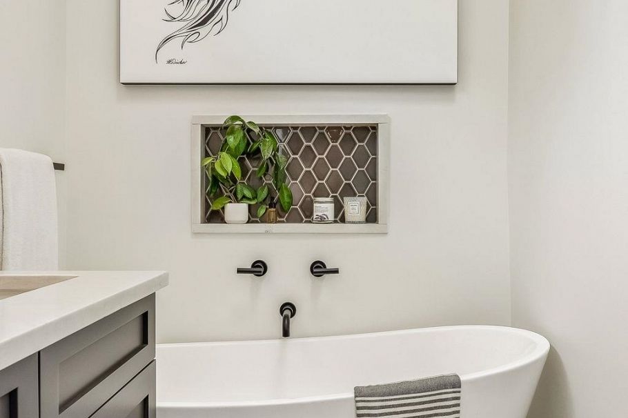 2107 N Grandview Highway Vancouver, BC - 26