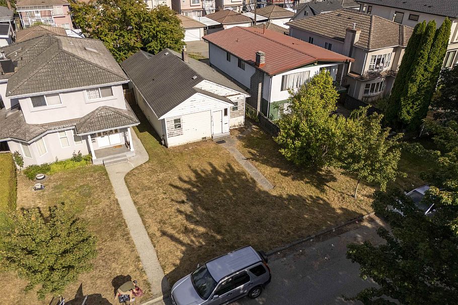 4712 Argyle Street Vancouver, BC - 4