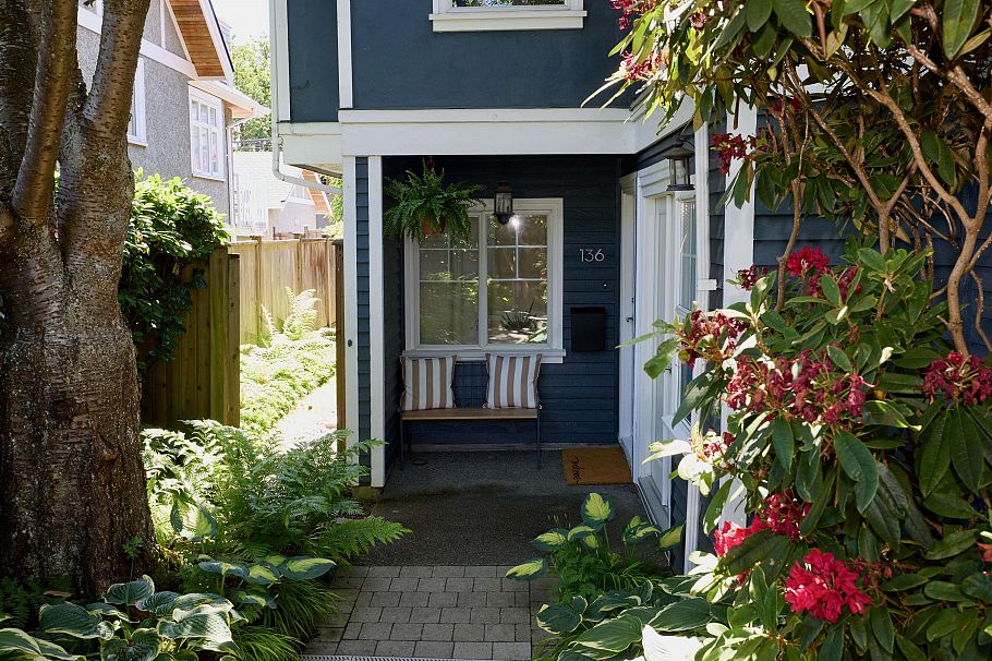 136 W 14th Avenue Vancouver, BC - 19