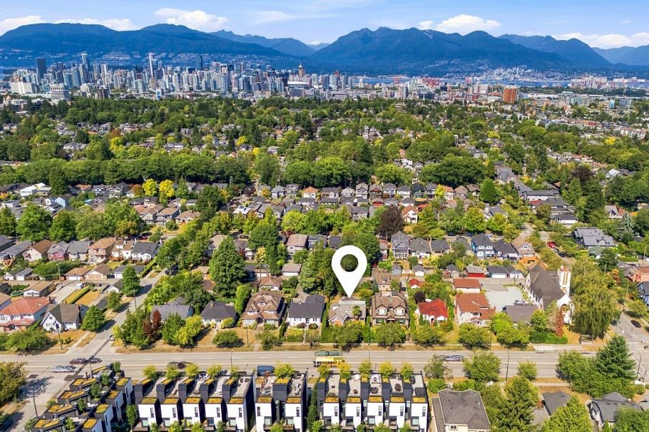 55 W King Edward Avenue Vancouver, BC - 2