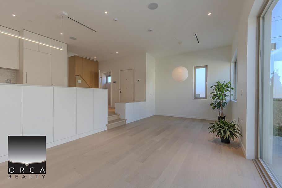 1 2915 EAST 5TH AVENUE, Vancouver BC V5M 1N6 Vancouver, BC - 4