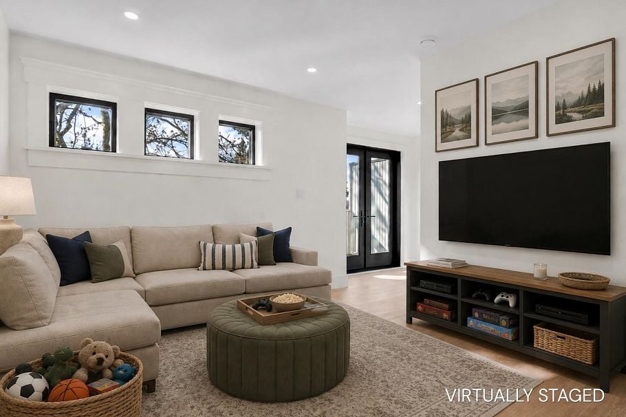2566 W 2nd Avenue Vancouver, BC - 33