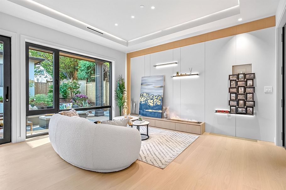 2 3836 W 21st Avenue Vancouver, BC - 5