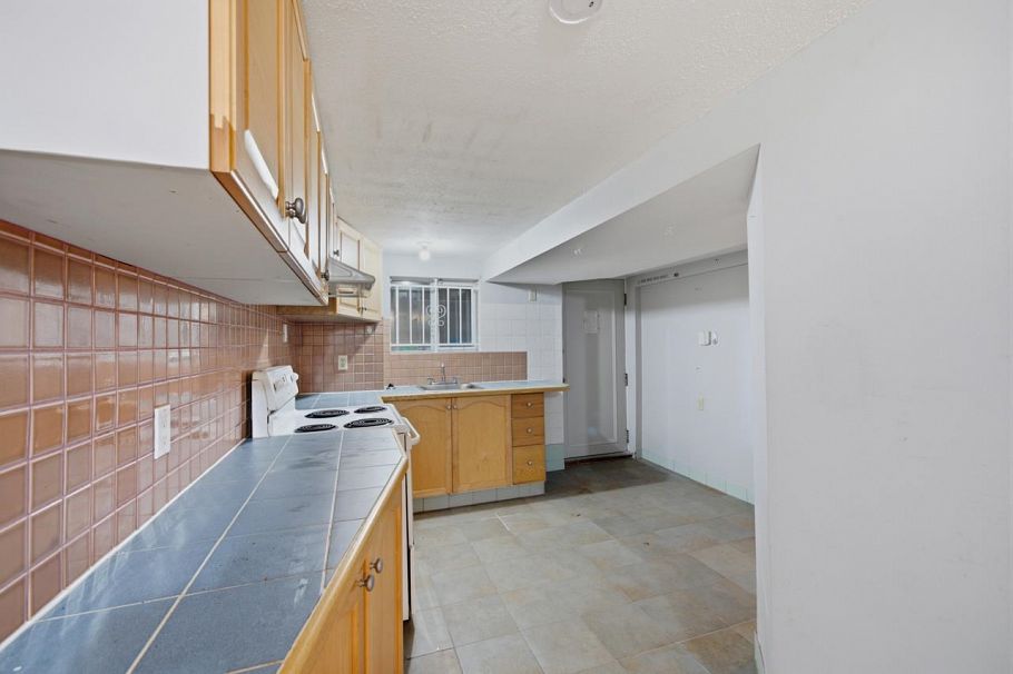 55 W King Edward Avenue Vancouver, BC - 26