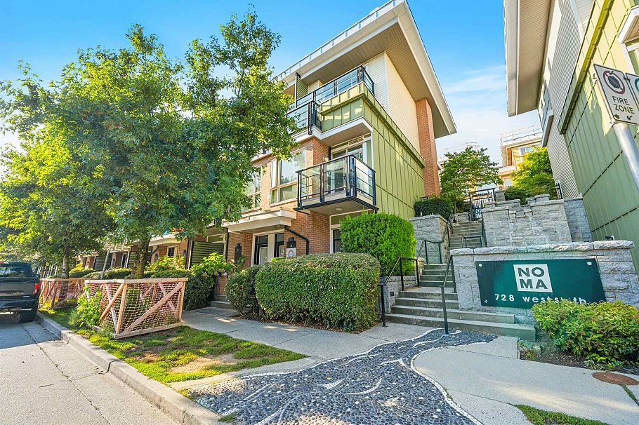 78 728 W 14th Street North Vancouver, BC - 26