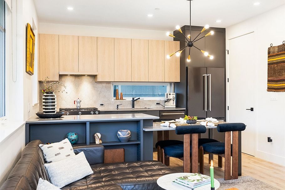 1506 E 11th Avenue Vancouver, BC - 16