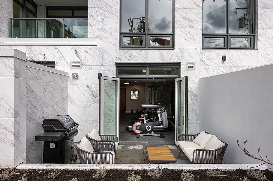 303 3668 W 10th Avenue Vancouver, BC - 39