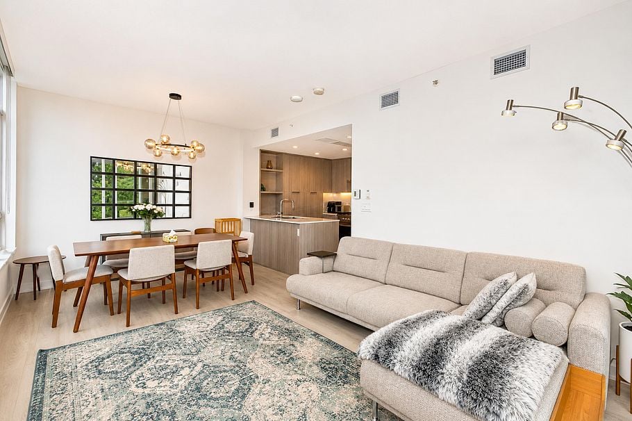 501 1401 Hunter Street North Vancouver, BC - 10