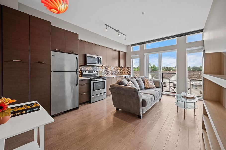 301 4372 Fraser Street Vancouver, BC - 7