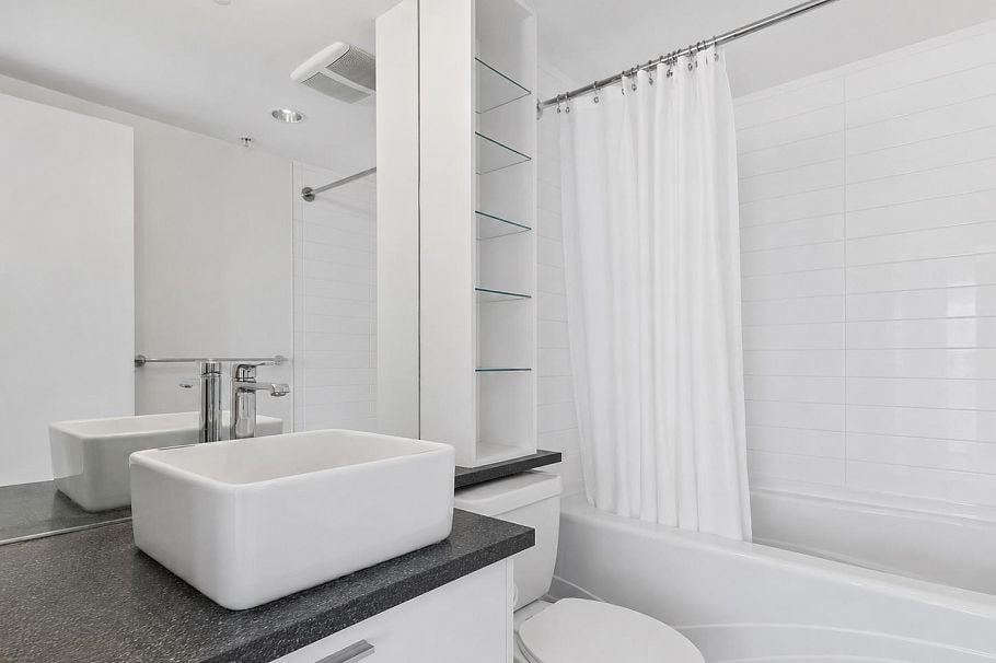 801 980 Cooperage Way Vancouver, BC - 32