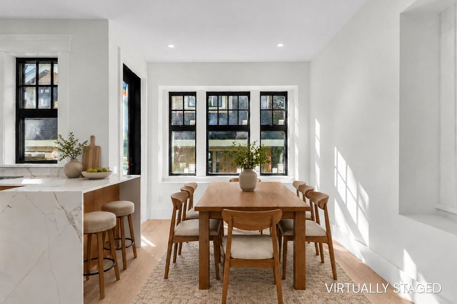 2568 W 2nd Avenue Vancouver, BC - 14