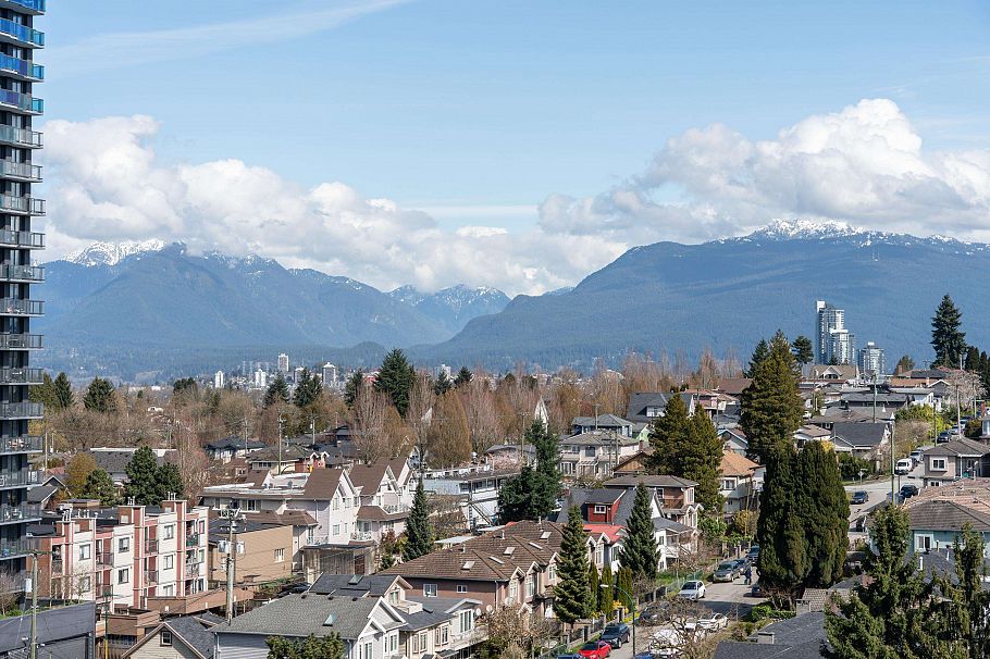1205 5189 Gaston Street Vancouver, BC - 4
