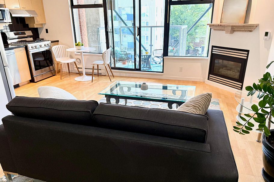 503 2228 Marstrand Avenue Vancouver, BC - 4