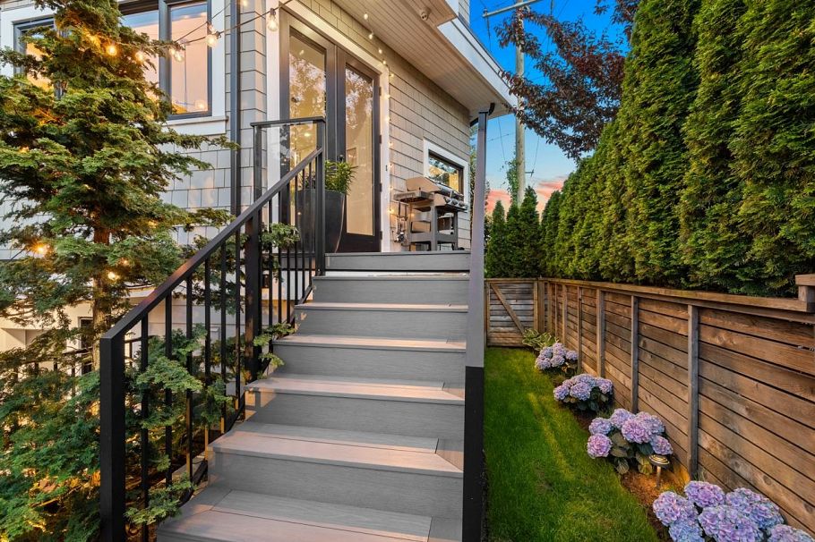 2107 N Grandview Highway Vancouver, BC - 15