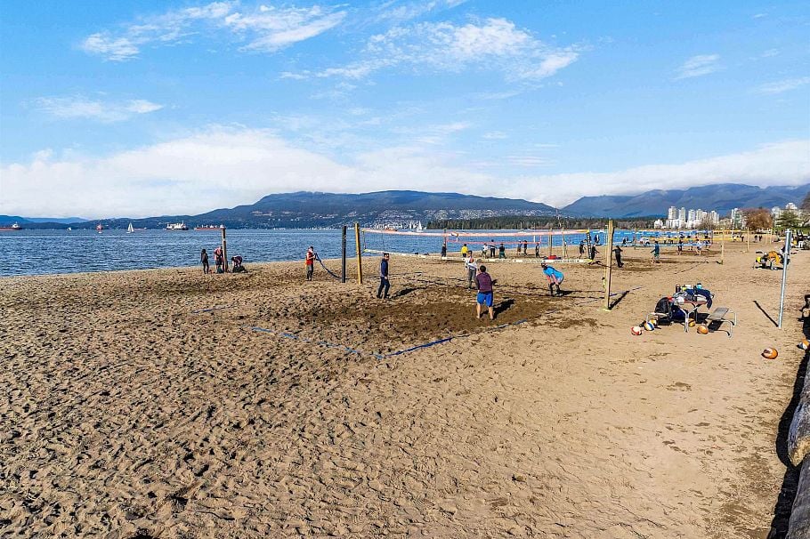 2570 W 2nd Avenue Vancouver, BC - 31