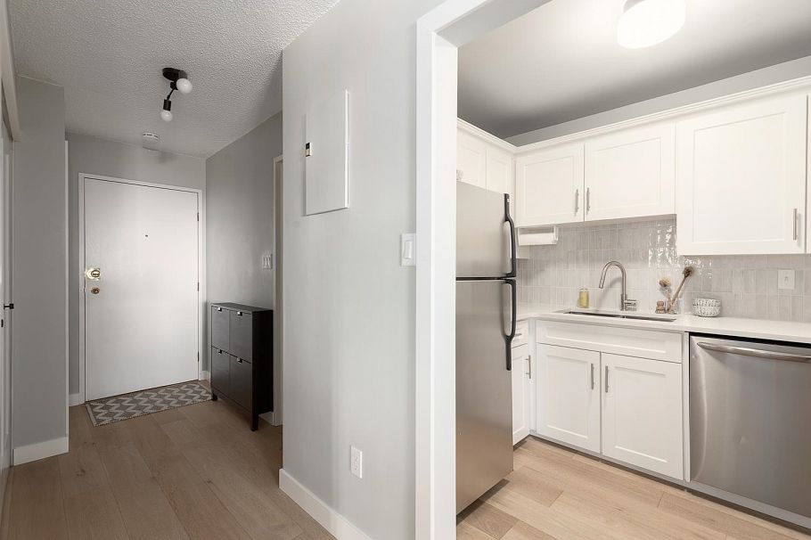 206 1260 W 10th Avenue Vancouver, BC - 10