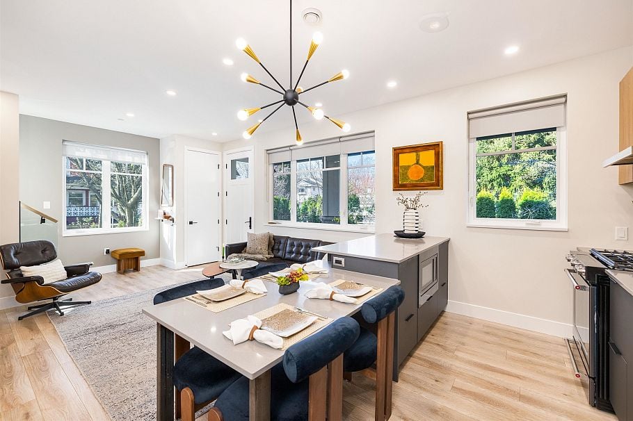 1506 E 11th Avenue Vancouver, BC - 8