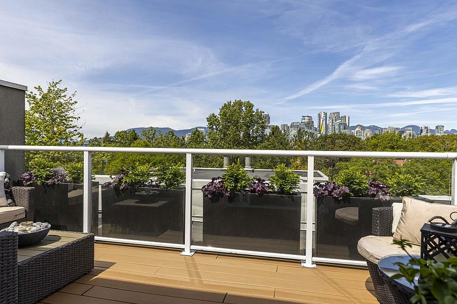 2218 Spruce Street Vancouver, BC - 5