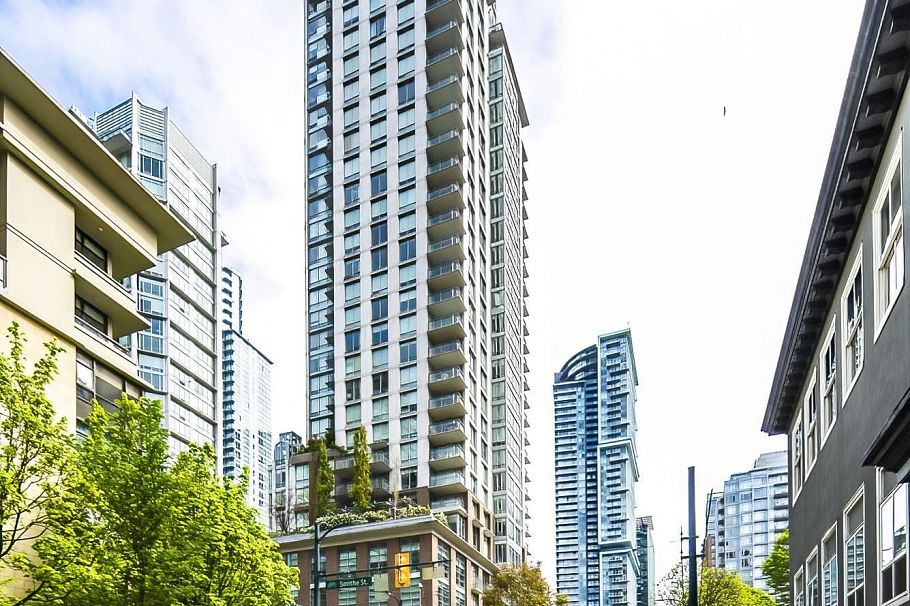 2306 535 Smithe Street Vancouver, BC - 1