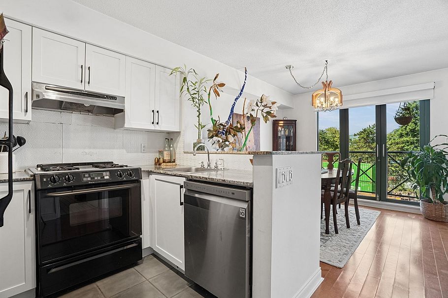 306 55 Alexander Street Vancouver, BC - 12